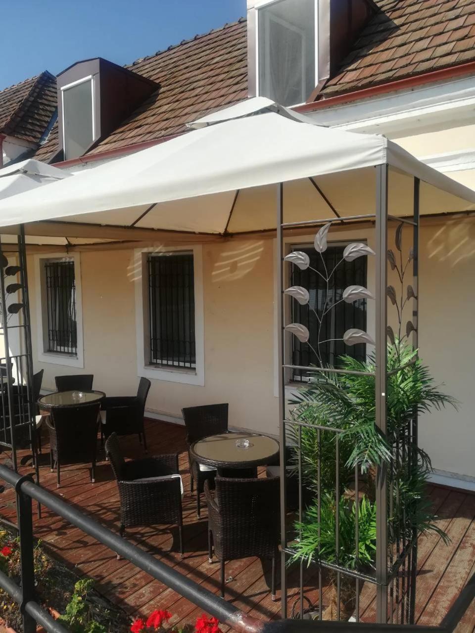 Centrum Panzio Szentendre Zewnętrze zdjęcie